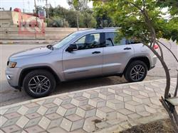 جیپ گراند شیرۆکی